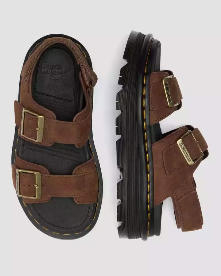 לצפייה במוצר DR MARTENS JADON PLATFORM BLACK