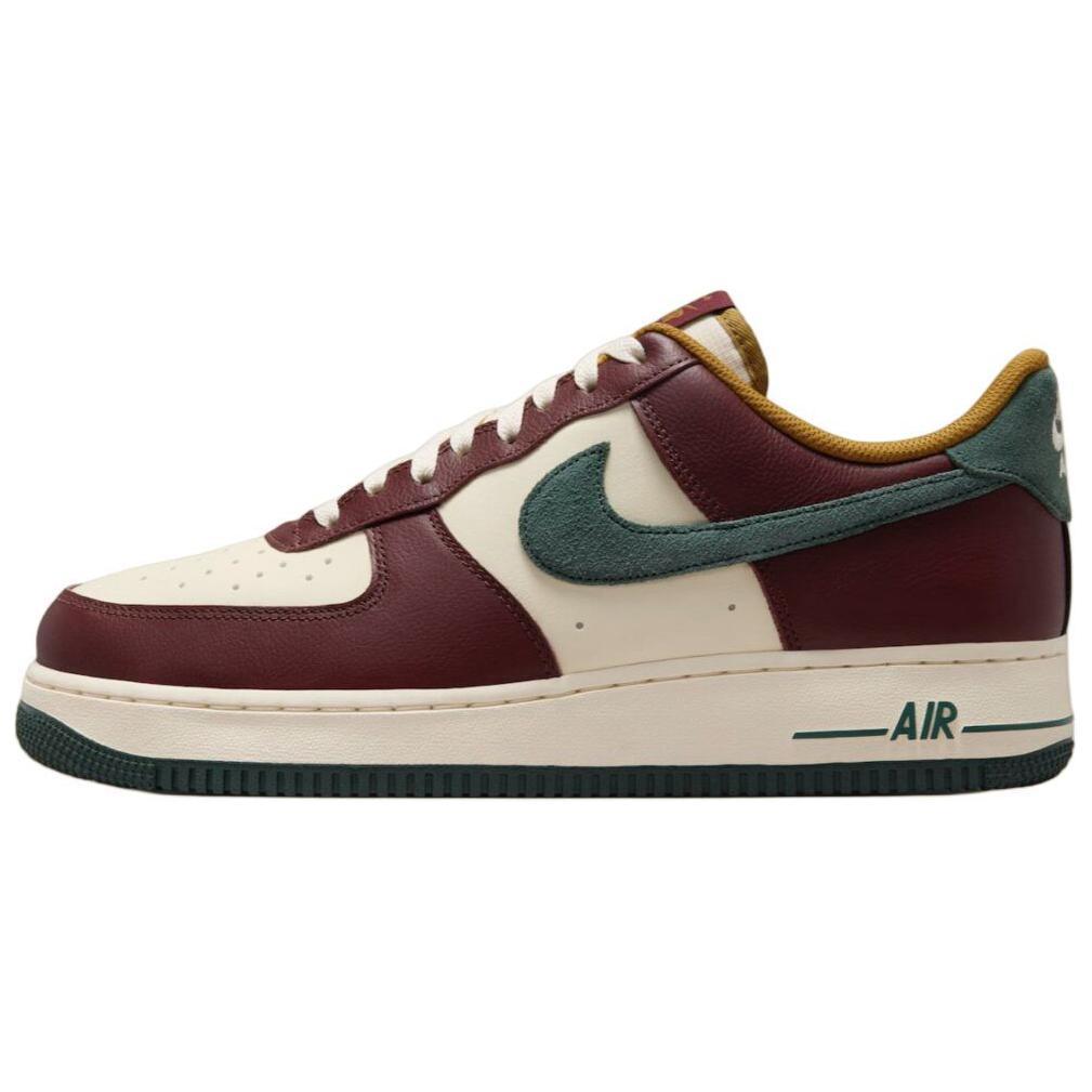 לצפייה במוצר   NIKE AIR FORCE 1  LOW - WHITE