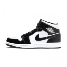 לצפייה במוצר Jordan 1 Mid Carbon 