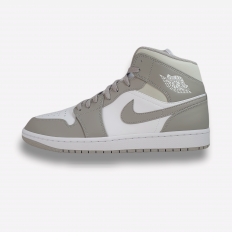 לצפייה במוצר AIR JORDAN 1 MID wh/gr 