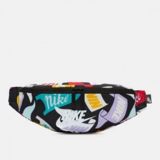 לצפייה במוצר פאוץ' Nike בהדפס גרפי צבעוני - פופ של סטייל